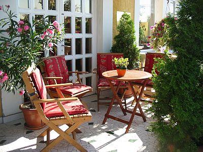 Terrace in Hotel Happy - Hotel in Budapest - Hungary - Hotel Happy*** Budapest - Happy Apartment - Hotel near the Budapest International Fair